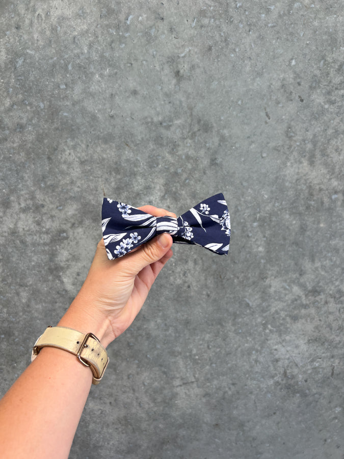 Sample Sale - Natives Bow Tie